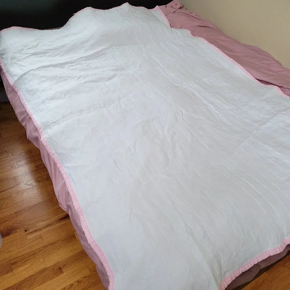 Striped Silky Smooth Shiny Texture Light Weight Long Pastel Color Block Blanket